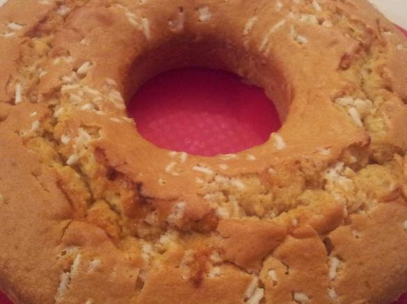 CIAMBELLA ALL'ACQUA LEGGERA CON MARMELLATA