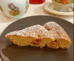 Torta all'arancia con albicocche essiccate (ricca di fibre e senza lattosio)