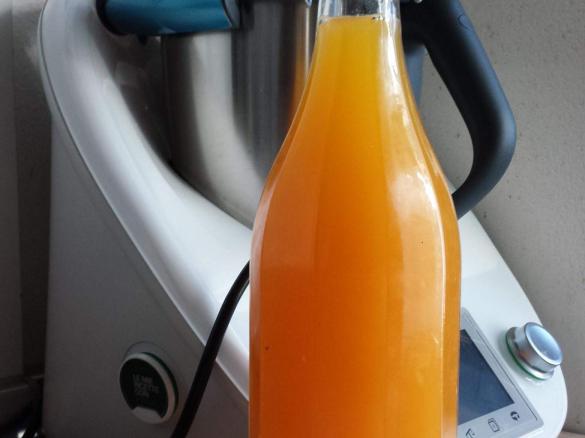 succo di: mela, carota, arancia e limone