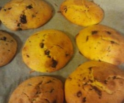 BISCOTTI CON GOCCE DI CIOCCOLATO DI UOVA DI PASQUA