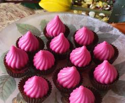 Baci ricoperti di cioccolato rosa