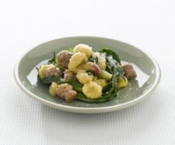 Gnocchi di lenticchie con luganega