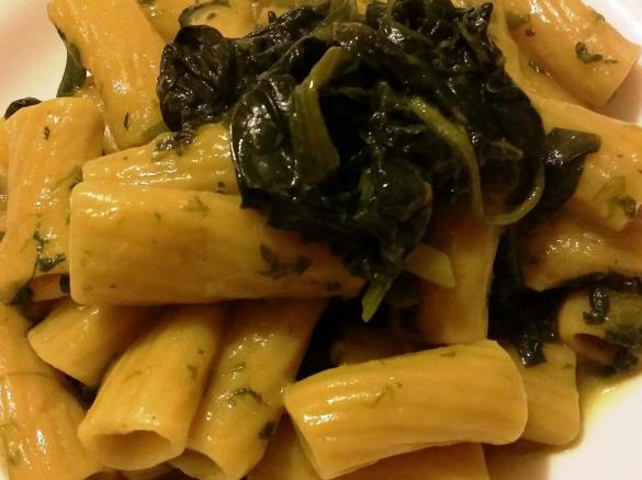 Tortiglioni risottati agli spinaci e curcuma
