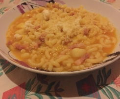 Pasta patate e pancetta