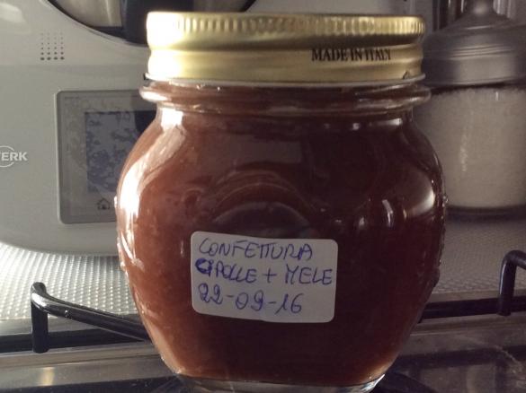 Composta di cipolle e mele