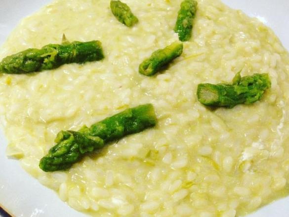 Risotto agli asparagi e robiola