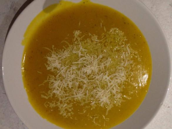 Vellutata di zucca e erbe aromatiche