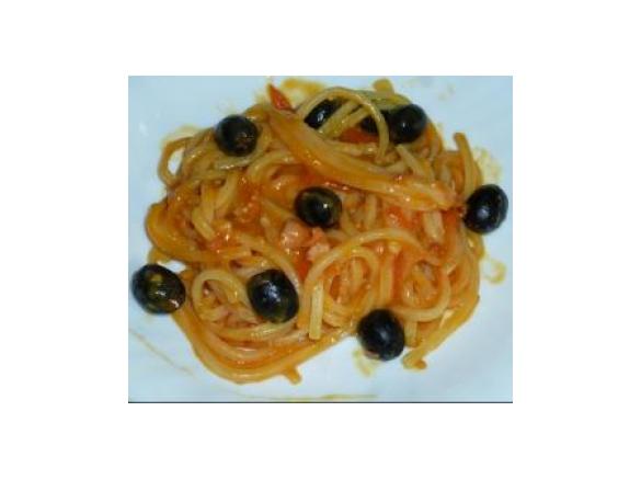Pasta olive pomodorini e pancetta