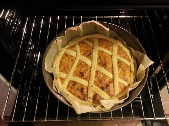 torta salata provola ricotta peperoni e speck