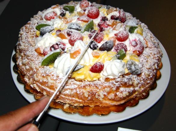 Variante di Dolce veloce effetto montagne ! L' impasto dei bigne e crema Bimby!