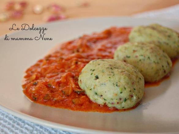 POLPETTE DI MERLUZZO E PISTACCHI CON SUGO ALLE ZUCCHINE -contest secondi piatti di pesce-