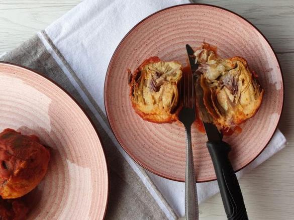 Carciofi ripieni al pomodoro