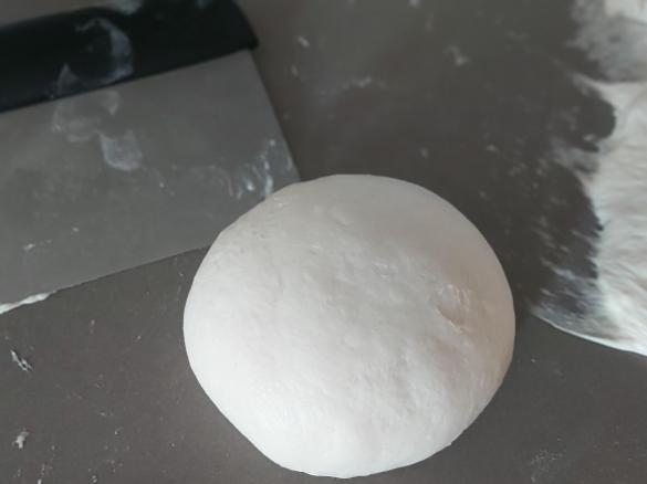 La mia Pizza con cornicione alto.