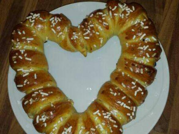 Cuore di San Valentino e girandola di panbrioche alla nutella