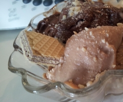 Gelato al gusto di Ferrero Rocher e Doppio Cioccolato fondente