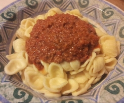 Orecchiette al ragù di bufalo e peperone