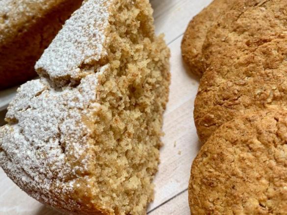 Torta latte caldo e biscotti