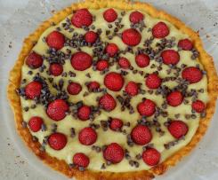 CROSTATA CON FRAGOLE E CREMA PASTICCERA