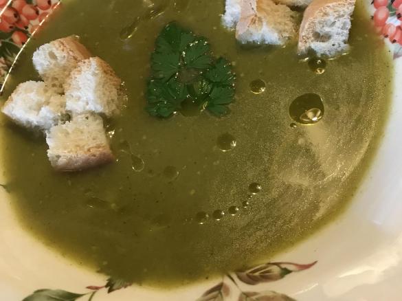 Minestra alle erbe spontanee della Valchiusella