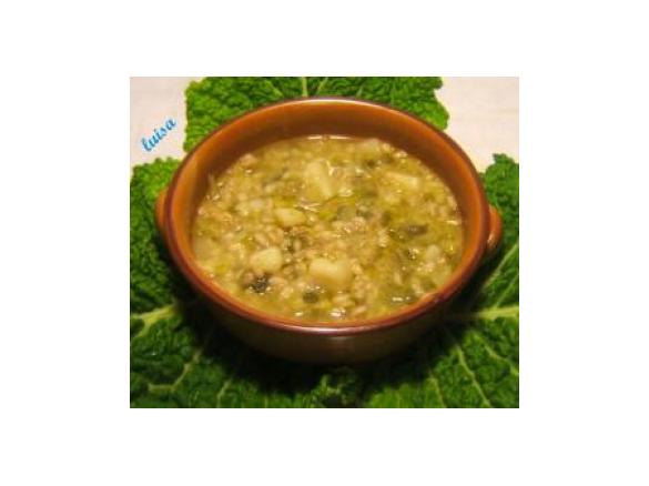 Minestra di verza e patate (o zucca)