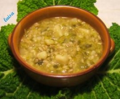 Minestra di verza e patate (o zucca)