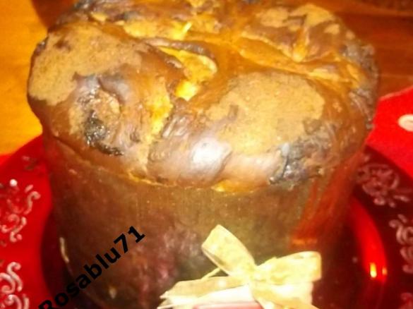 Panettone con cioccolata bianca e arancia  candita (a modo mio )