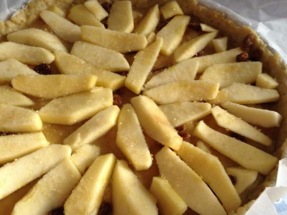 CROSTATA  DI  MELE  VEGANA  SENZA....latte e uova