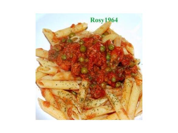 PENNE AL SUGO DI TONNO E PISELLI