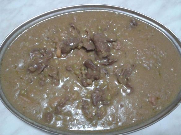 spezzatino di cavallo con piselli