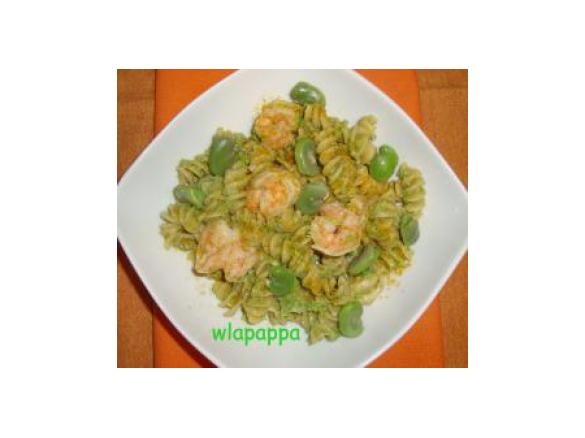 Pasta con fave e mazzancolle al curry