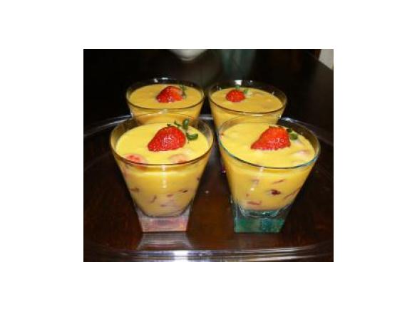 Mascarpone alla crema di limoncello con fragole