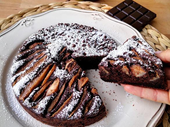 TORTA SOFFICE PERE CIOCCOLATO E COCCO