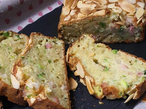 Plumcake salato con zucchine e pancetta