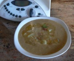 Zuppa di patate e fagioli