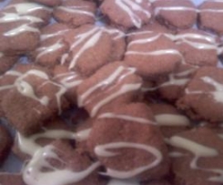 Biscotti al cacao e mandorle