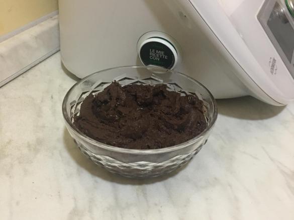 Hummus dolce al cacao