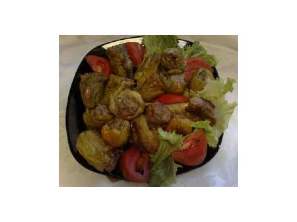 Mini peperoni ripieni di carne e formaggi