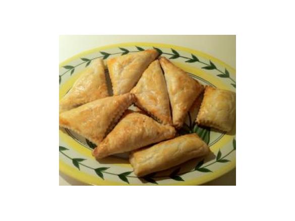 TRIANGOLINI DI RICOTTA DOLCI E SALATI