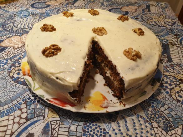 Frosted carrot cake