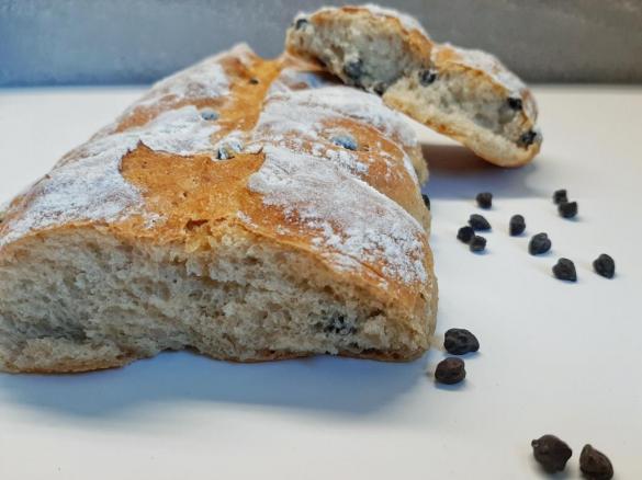 Panini baciati ai ceci neri