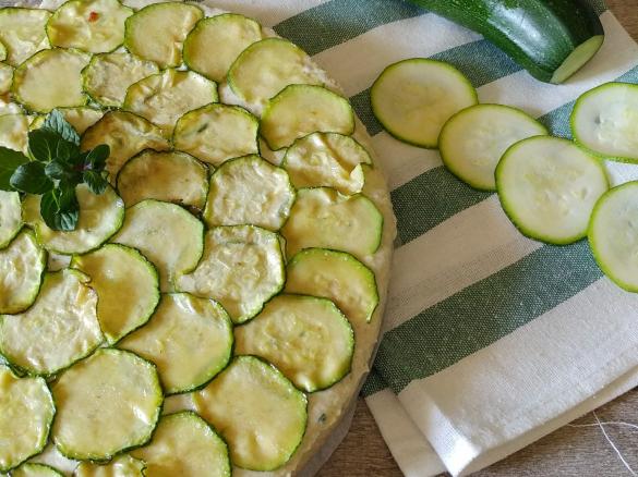 CHEESECAKE SALATA (SENZA LATTE, SENZA GLUTINE E SENZA COLLA DI PESCE)