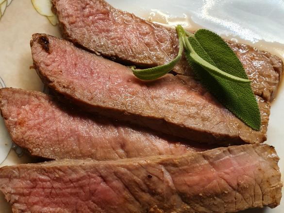 Tagliata di scottona al whisky con cottura sottovuoto