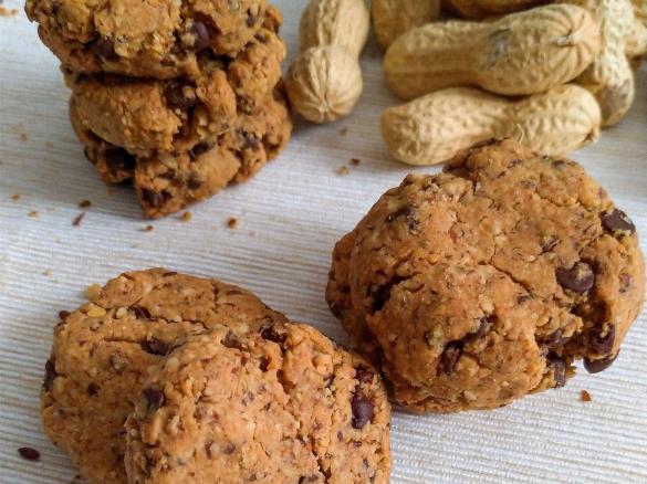 PEANUTS COOKIES - senza burro e senza uova