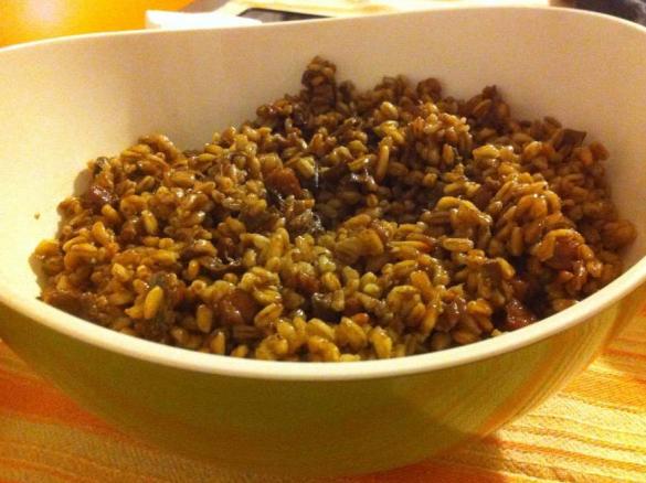 Farro con porcini, pancetta e pinoli