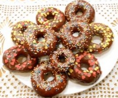 Donuts (senza uova) al profumo di limone e glassa al cioccolato 