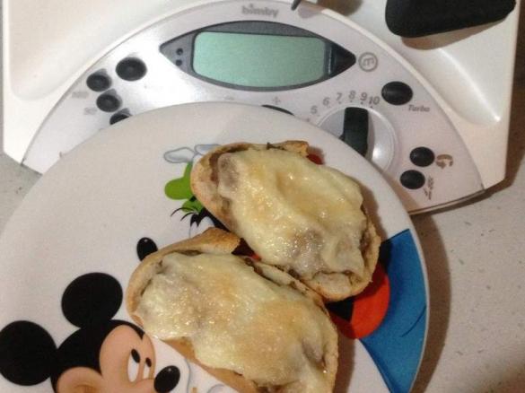 Pane alla carne gratinato