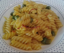 Pasta pistilli di zafferano e asparagi 