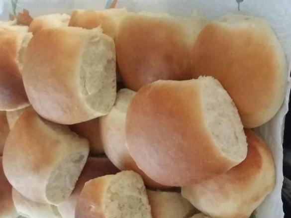 Panini sofficissimi con noci e uvetta