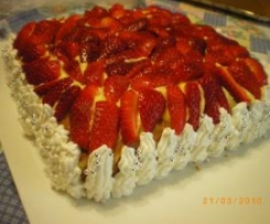TORTA SUBLIME!!ALLE FRAGOLE E CREMA