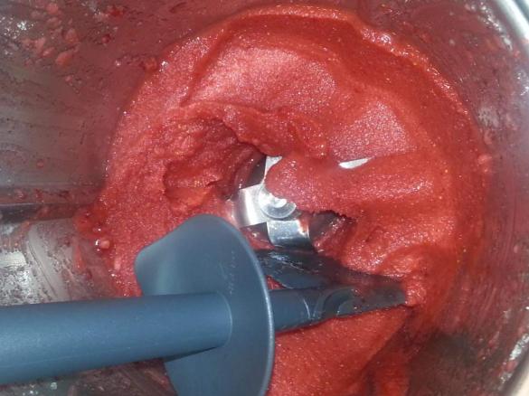 SORBETTO DI FRAGOLE AL PORTO